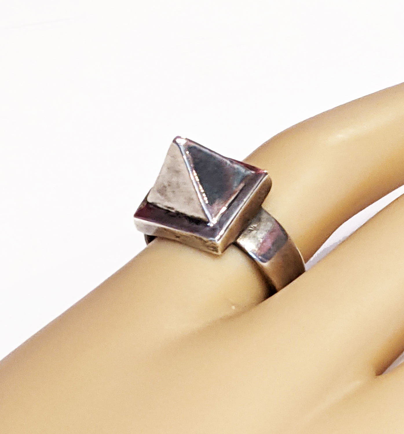 Spragwerks Spike Ring : Delicious Boutique